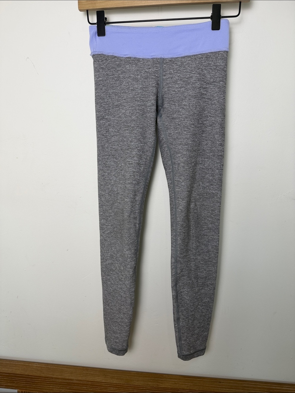 Girls Ivivva leggings size 10